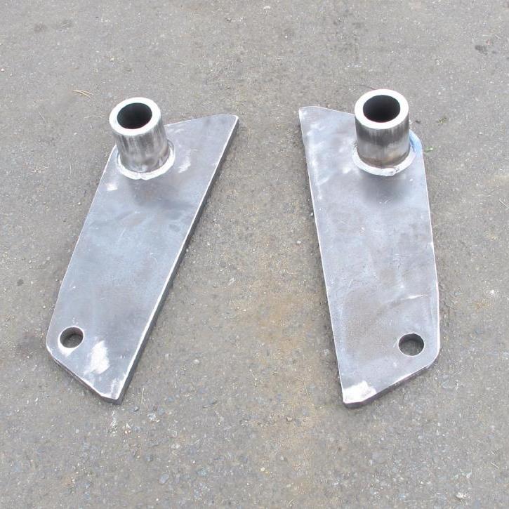 Manitou Brackets